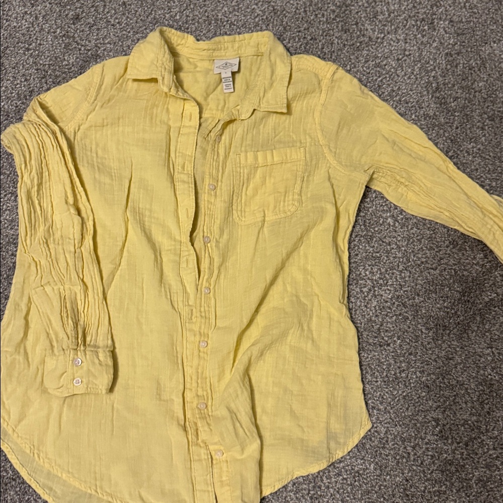 St. John's Bay Light Yellow Shirt